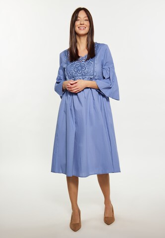 Robe Usha en bleu : devant