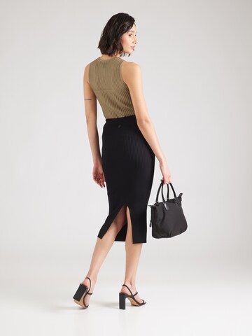 DKNY Rock in Schwarz: Rückseite