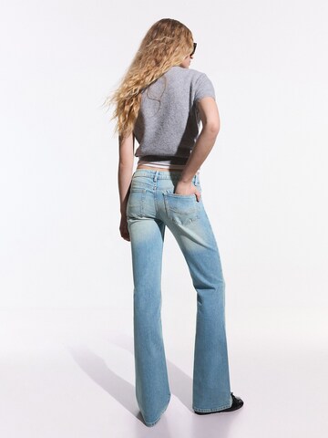 Bootcut Jean Bershka en bleu