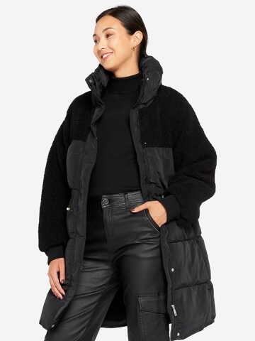 LolaLiza Winter jacket in Black: front