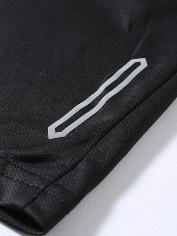 Youthup Tracksuit 'Atemzug' in White