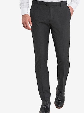 Coupe slim Pantalon à plis Next en gris : devant