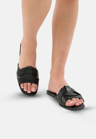 Salinyang Pantoletter i sort