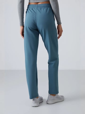 Tommy Life Regular Workout Pants in Blue