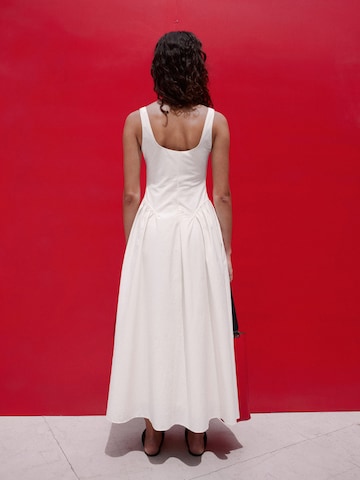 MANGO Šaty 'Island' - Béžová