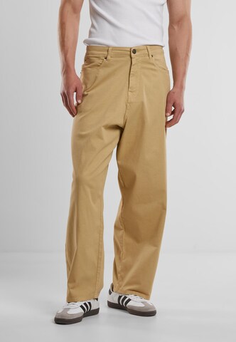Urban Classics Baggy Pants in Brown: front