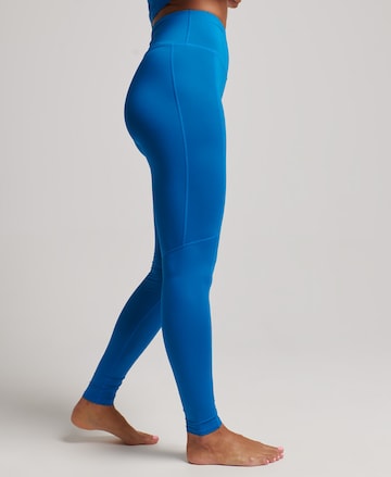 Skinny Pantalon de sport Superdry en bleu