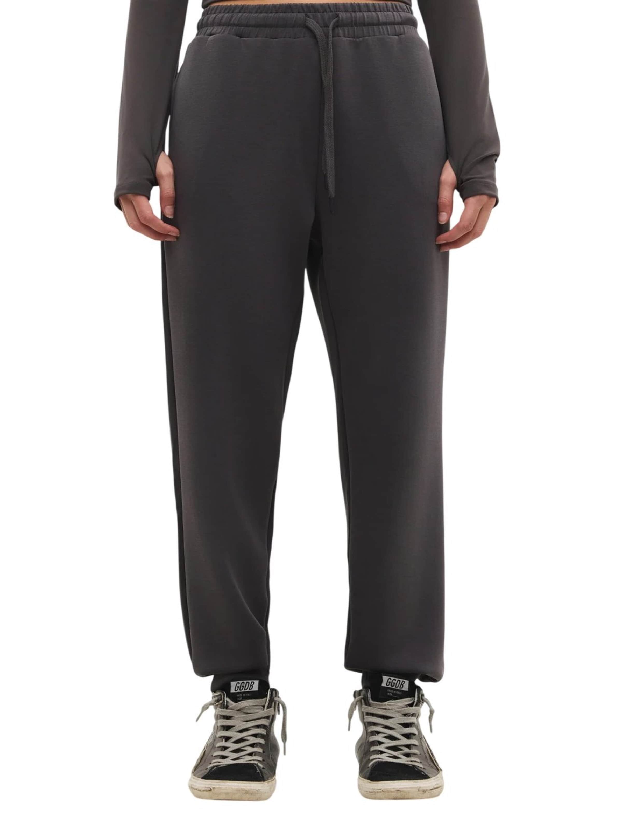 No Matter What Tapered Trousers in Grey