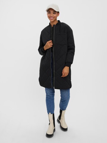VERO MODA Overgangsfrakke 'Natalie' i sort