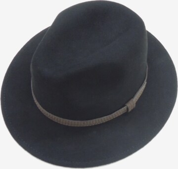 Chaplino Hat in Black: front