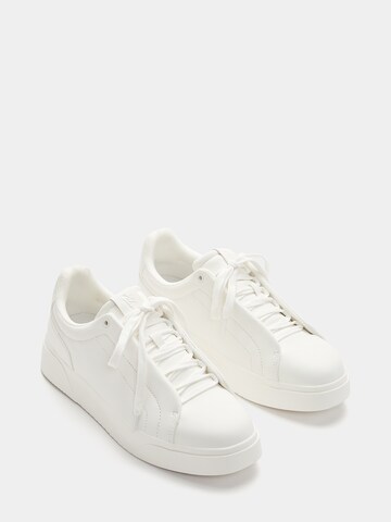 Pull&Bear Platform trainers in White