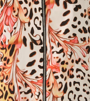 Aniston Between-Season Jacket in Beige