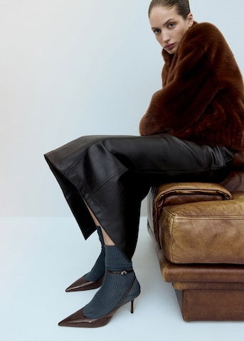 MANGO Pumps in Brown