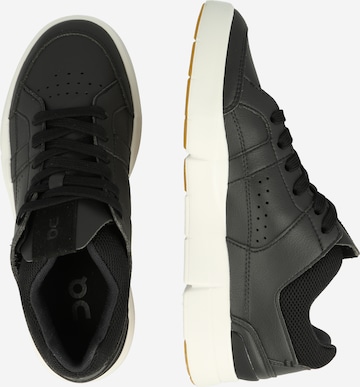 On Sports shoe 'THE ROGER Clubhouse' in Black