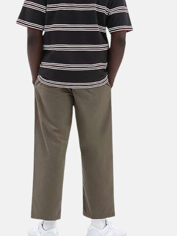 VANS Regular Broek in Groen