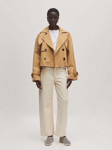 EDITED Regular Jeans 'Mathilda' in Beige