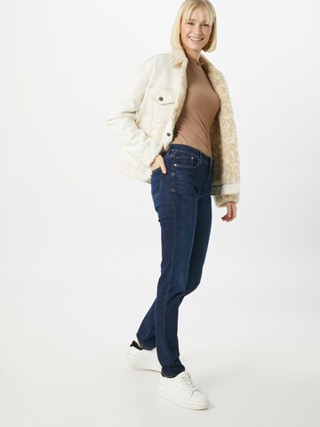 s.Oliver Slimfit Jeans 'Betsy' in Blauw