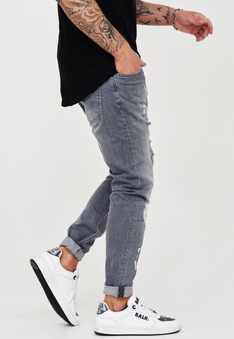behype Regular Jeans 'SLY' in Grau