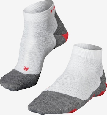 FALKE Athletic Socks 'RU5 Race Short' in White: front