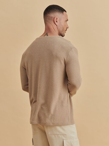 DAN FOX APPAREL Sweater 'Arian' in Brown