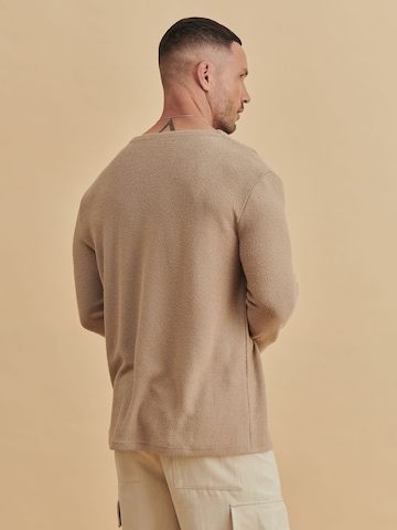 DAN FOX APPAREL Sweater 'Arian' in Brown