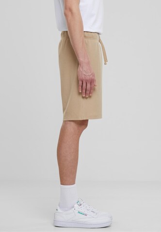 Urban Classics Loosefit Shorts in Beige