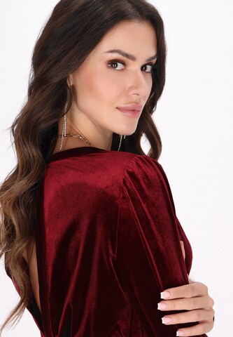 faina - Macacões em vermelho