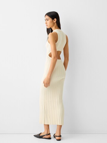 Bershka Kleid in Beige