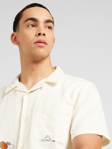 KnowledgeCotton Apparel - Ajuste regular Camisa en beige