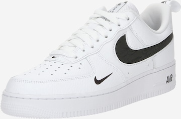 Nike Sportswear Ниски маратонки 'Air Force 1' в бяло: отпред