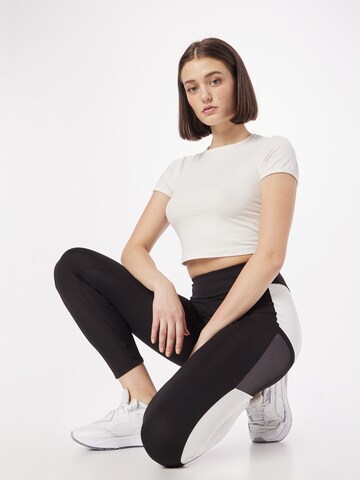 ABOUT YOU Skinny Sports trousers 'Colleen' in Black