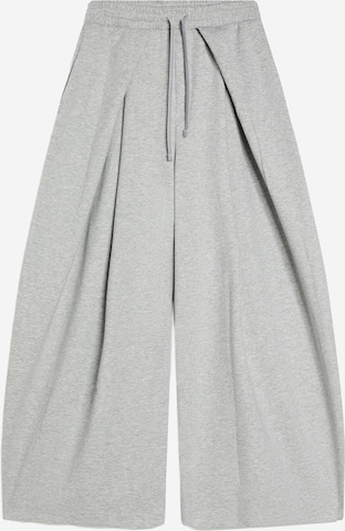 Wide Leg Pantalon à pince Bershka en gris : devant