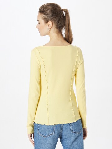 TOM TAILOR DENIM - Camiseta en amarillo