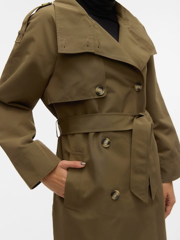 Manteau mi-saison 'TAYLOR' VERO MODA en vert