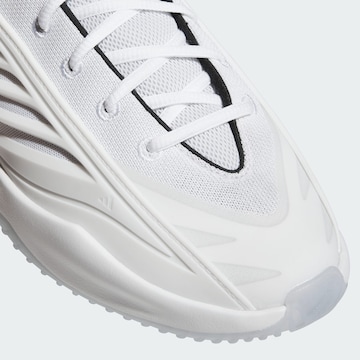 Chaussure de sport 'Believe That 1' ADIDAS PERFORMANCE en blanc