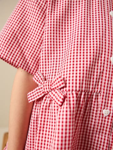 Next - Vestido en rojo
