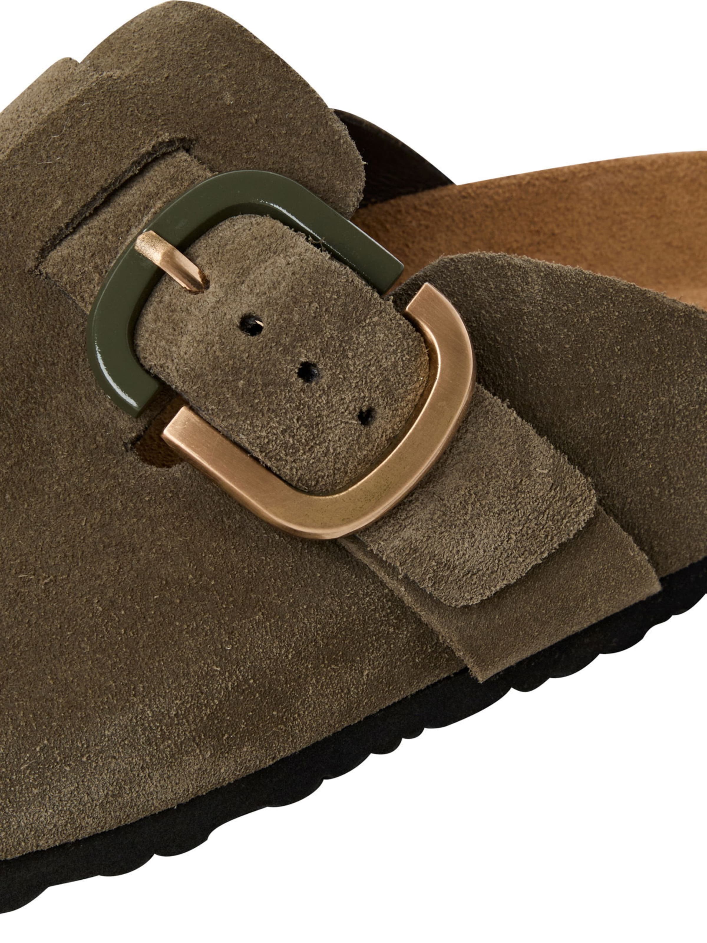 Clogs di Tamaris in verde