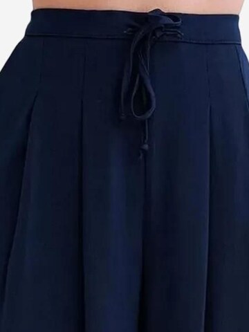 Wide leg Pantaloni con pieghe di MixRay in blu