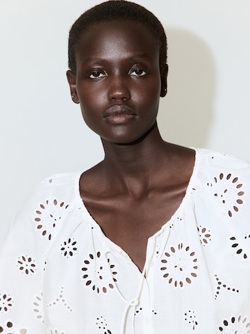 MANGO Blouse in White