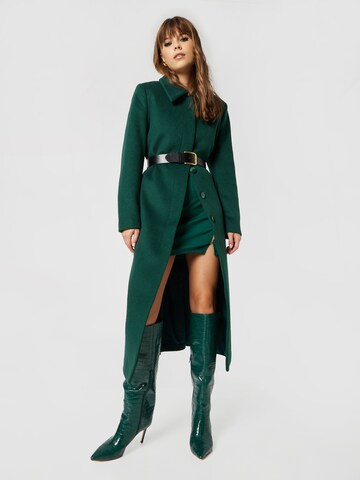 Manteau mi-saison 'Inken' Katy Perry exclusive for ABOUT YOU en vert