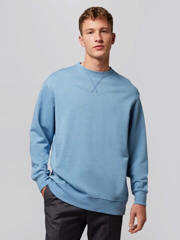 ABOUT YOU x Kevin Trapp - Sweatshirt 'Lewis' em azul: frente