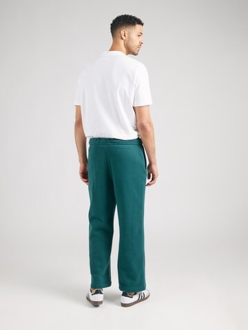 HOLLISTERLoosefit Hlače - zelena boja