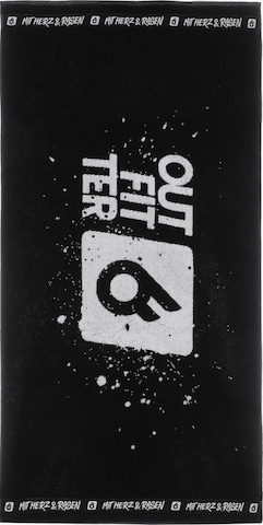 OUTFITTER Shower Towel in Black: front