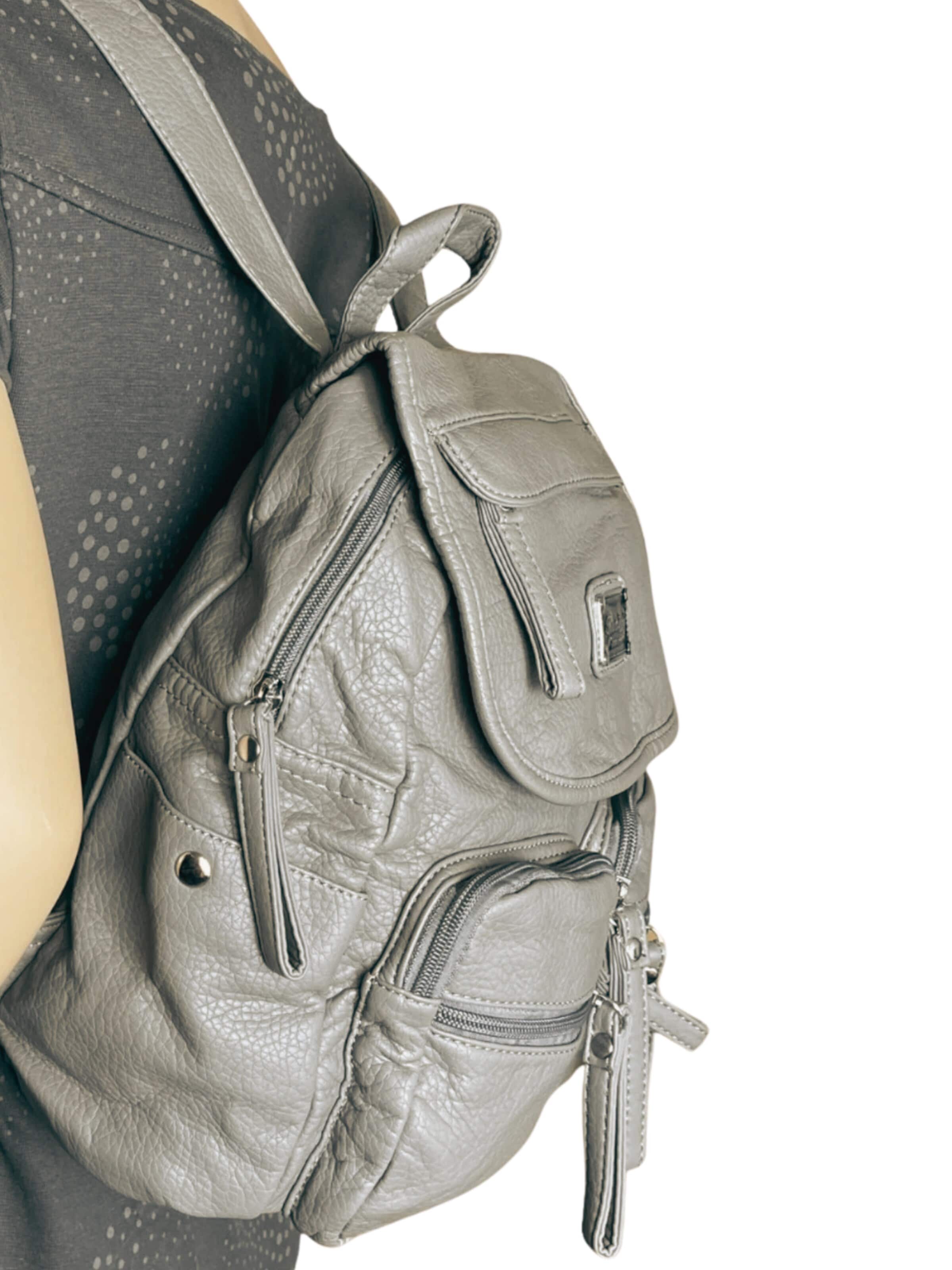Kumixi Backpack in Grey