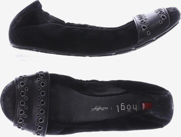 Högl Flats & Loafers in 37 in Black: front