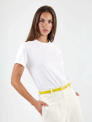 Busem - Camisa em branco: frente