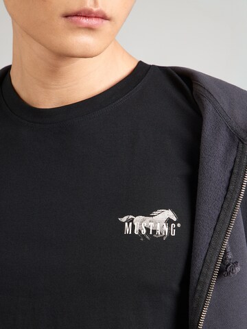 MUSTANG Футболка 'Austin' в Черный