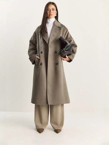 Bianco Lucci Tussenmantel in Beige