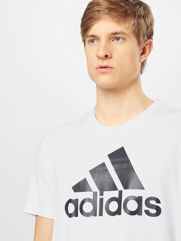 ADIDAS SPORTSWEAR Функционална тениска 'Essentials Big Logo' в бяло