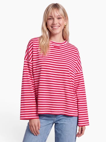 KAVAZI Shirt in Red: front